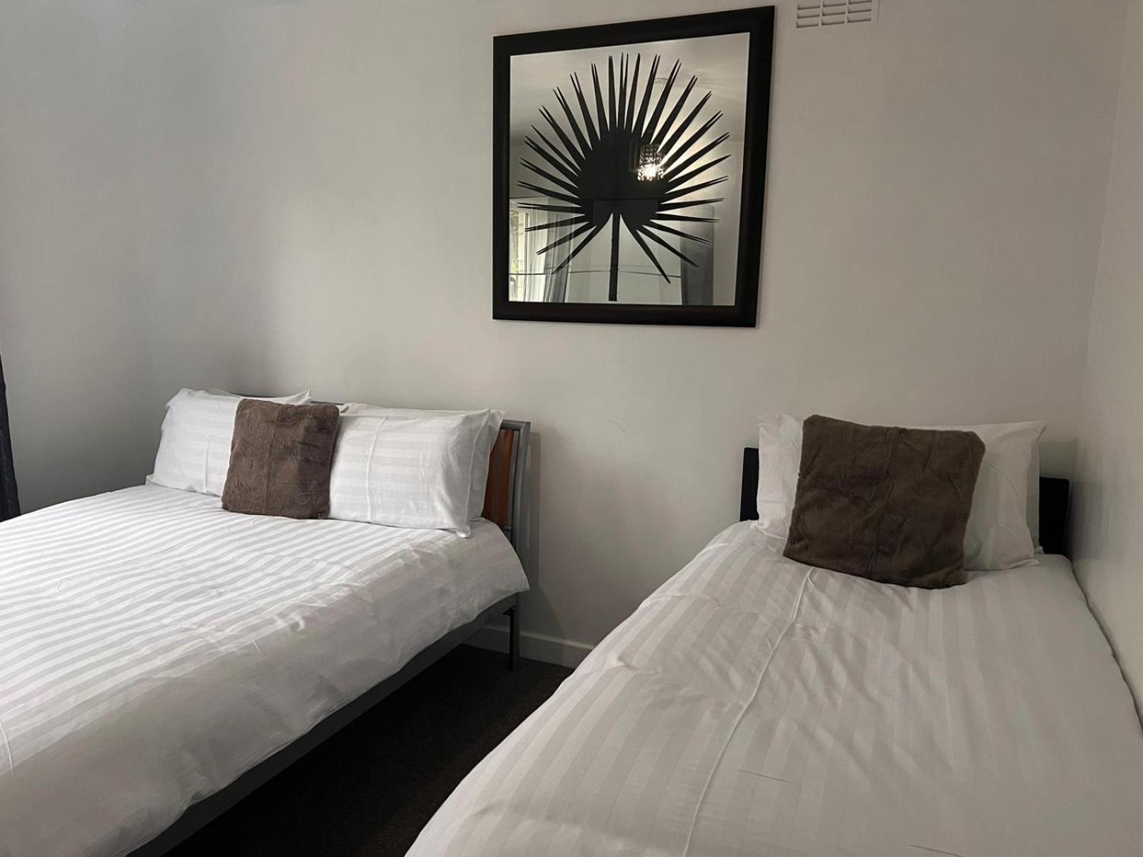 Shared House In Central Location Inverness Bagian luar foto