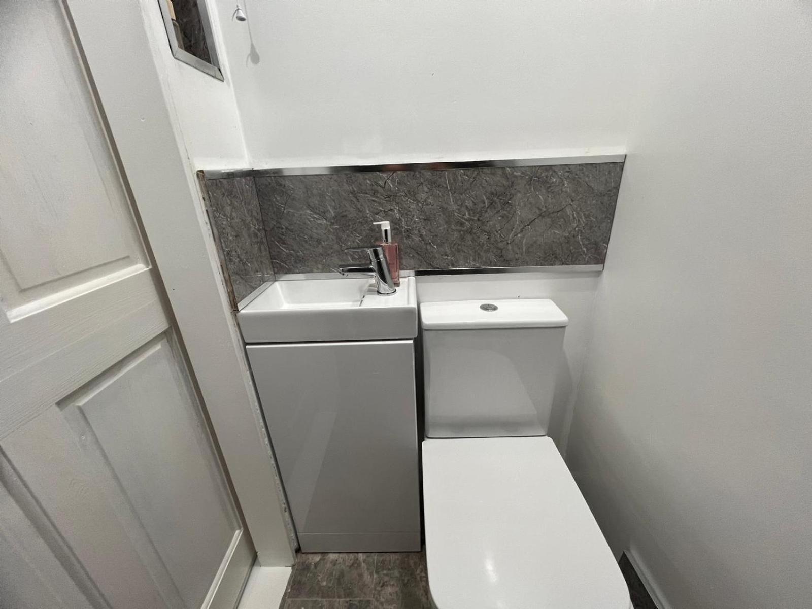 Shared House In Central Location Inverness Bagian luar foto